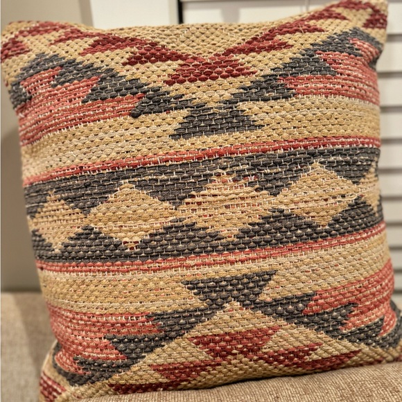Geometric Patterned Pillow - Picture 2 of 4